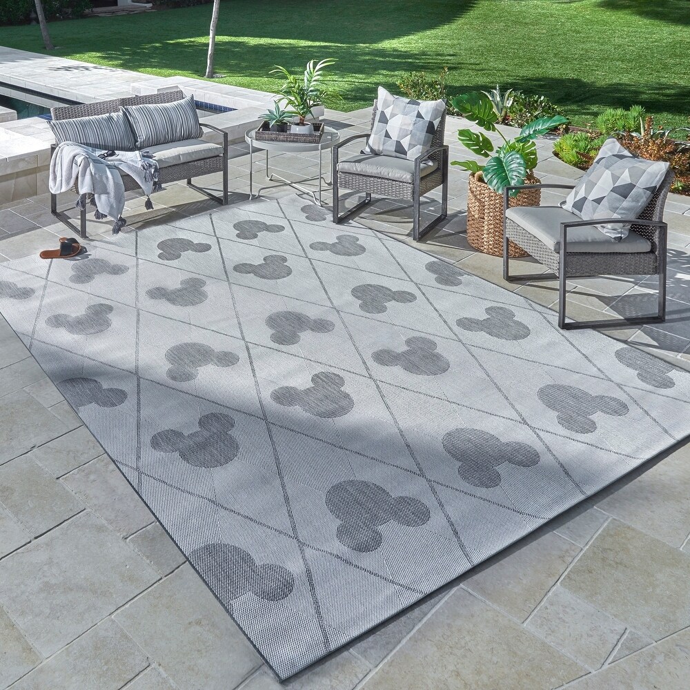 Disney Mickey Mouse Argyle Pattern Cream and Grey Indoor/ Outdoor Area Rug