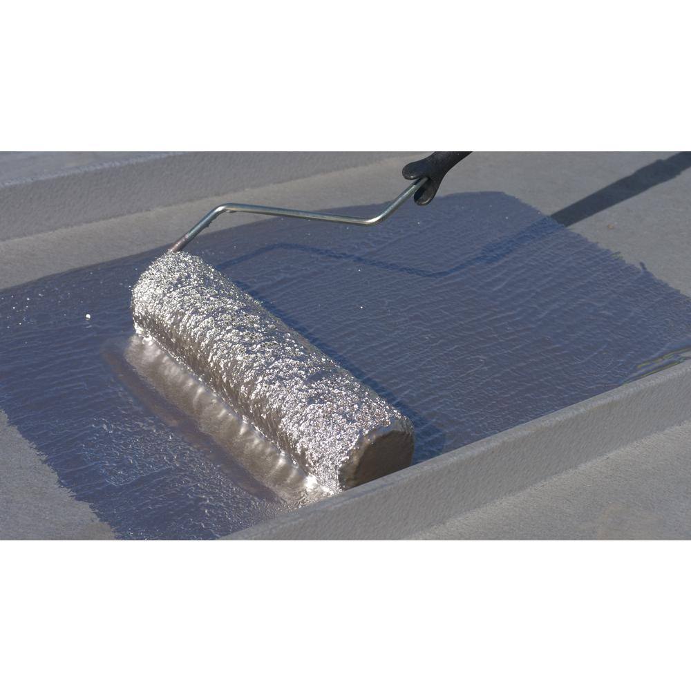 Rust-Oleum 5 Gal. 7-Year Fibered Aluminum Reflective Roof Coating 301997