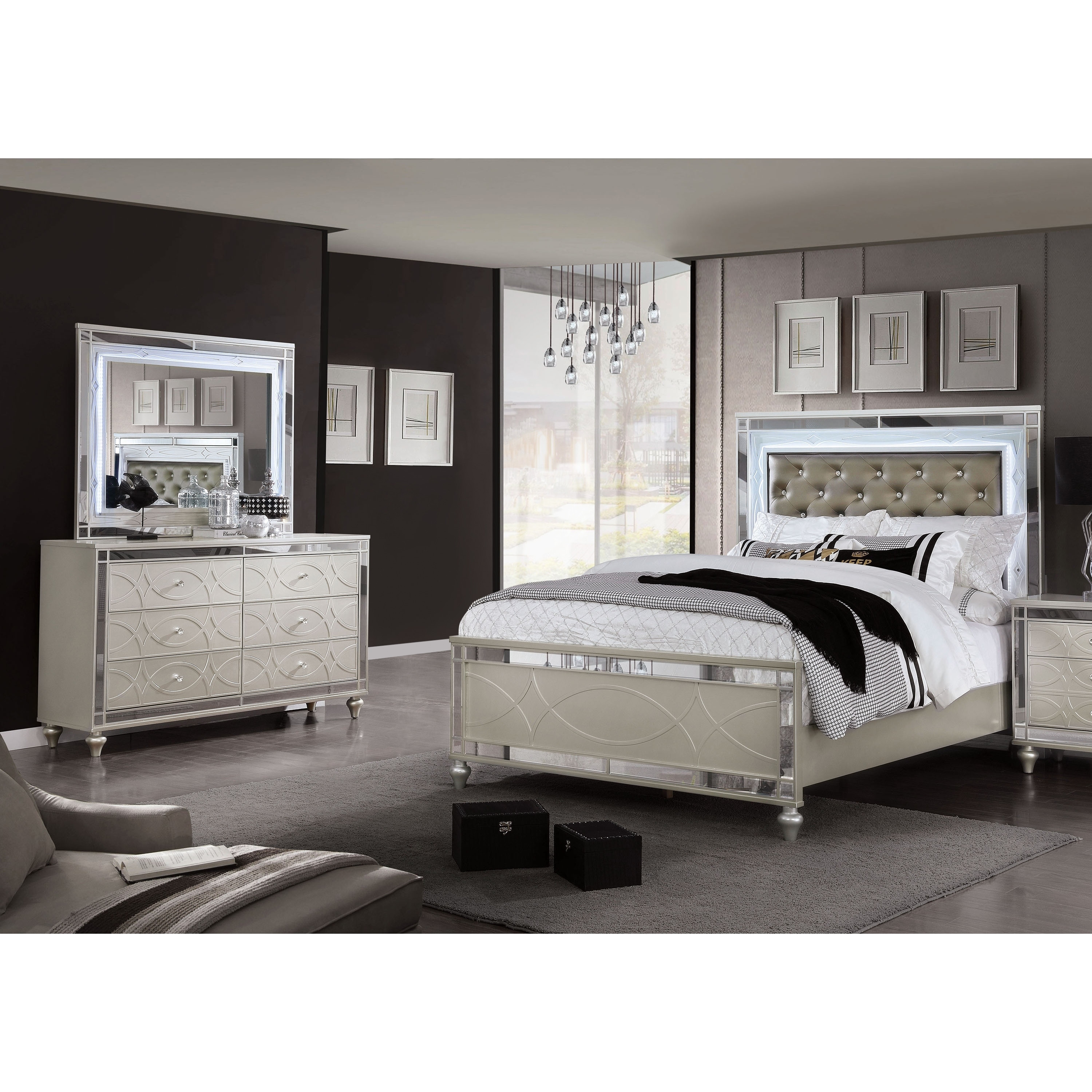 Furniture of America Briscoe Silver 2-piece Bed and Dresser Set - - 30374659