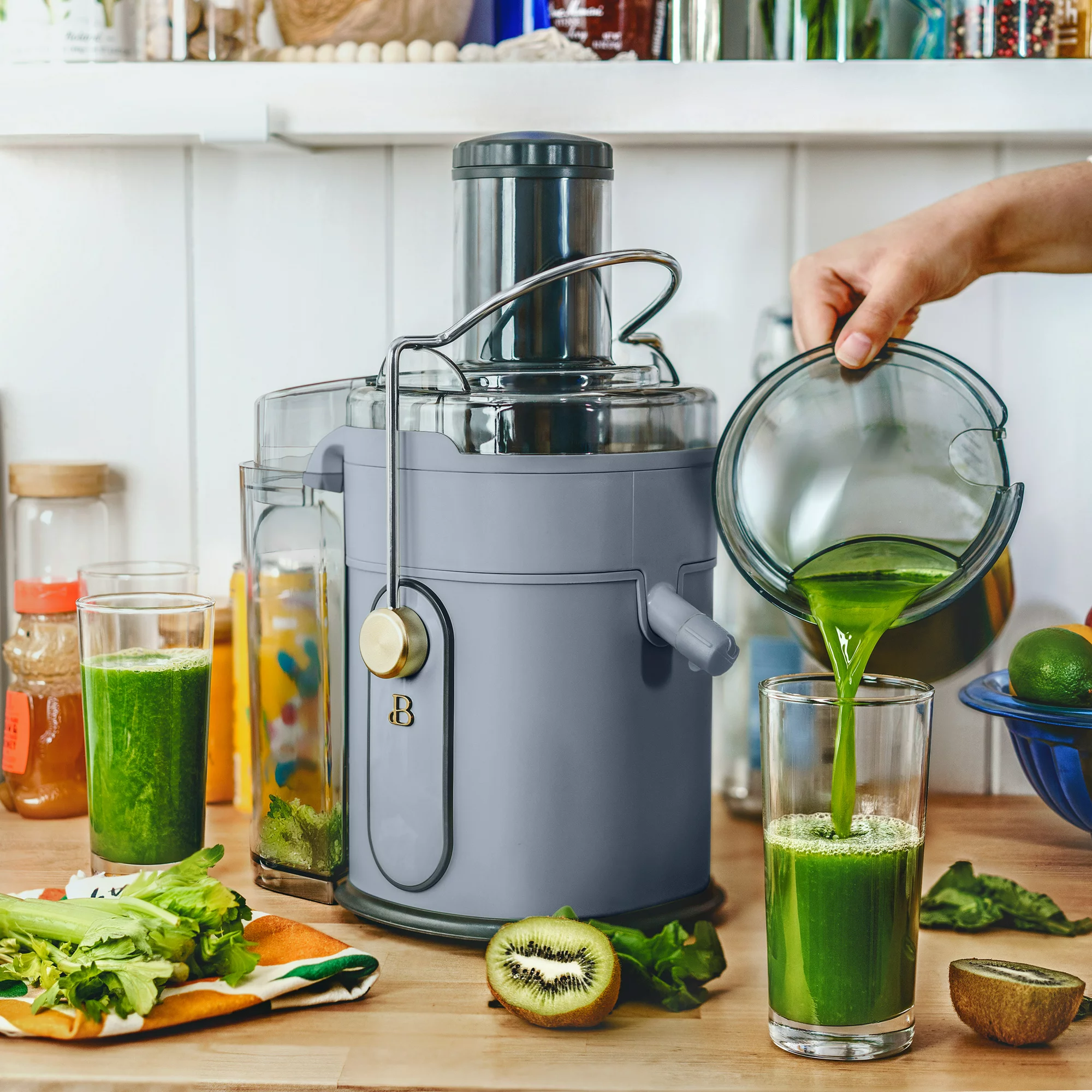 Beautiful 5-Speed Electric Juice Extractor with Touch Activated Display， Cornflower Blue by Drew Barrymore