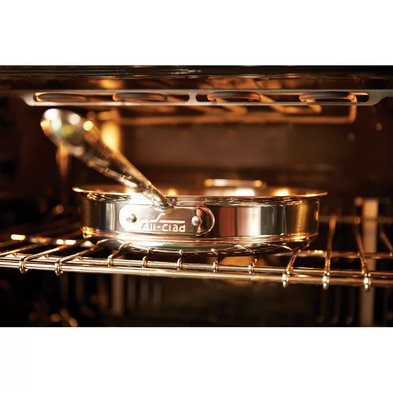 All-Clad 6405 SS Copper Core 5-Ply Bonded Dishwasher Safe Saute Pan Cookware， 5-Quart， Silver