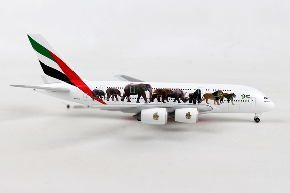 Daron HE531764Herpa Emirates A380 1/500 United For...