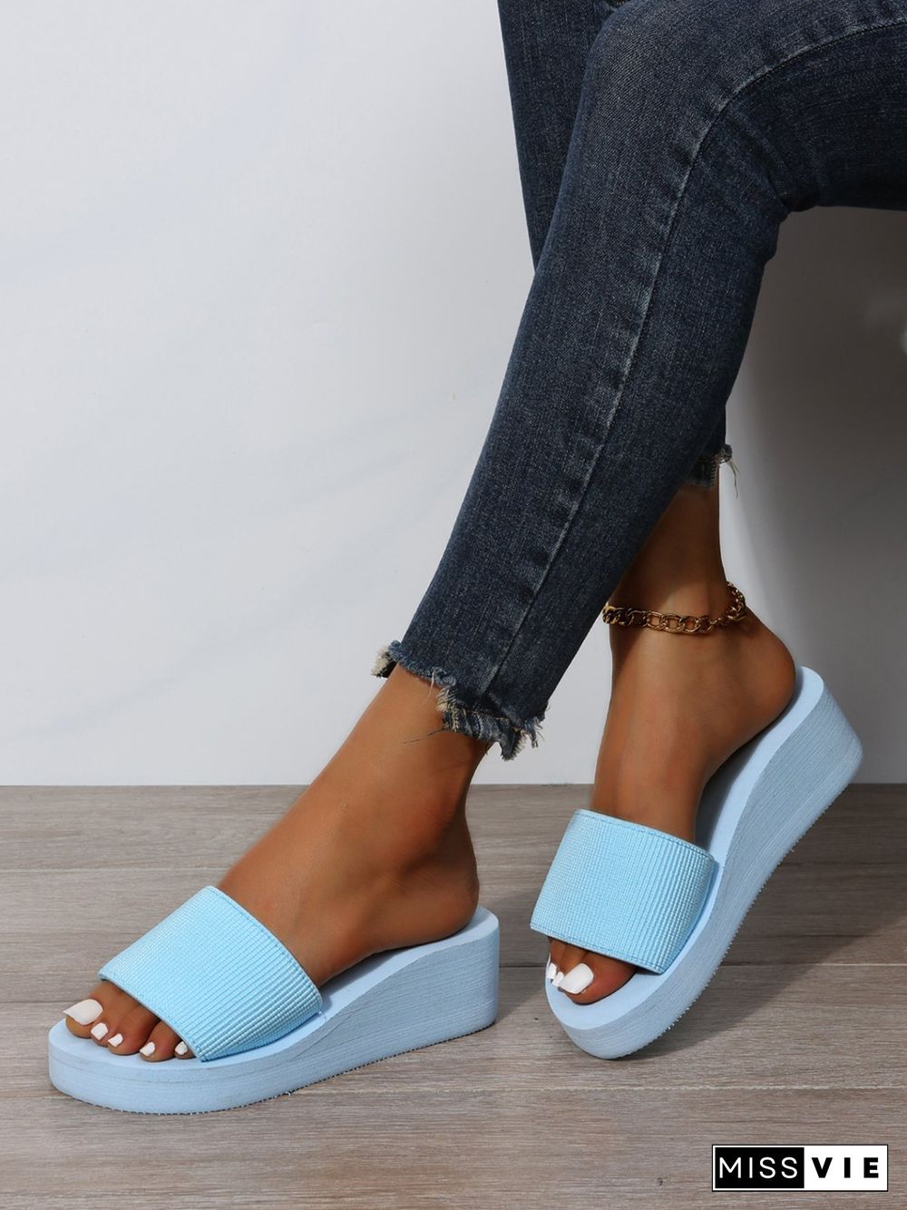 Stretch Upper Casual Wedge Slippers