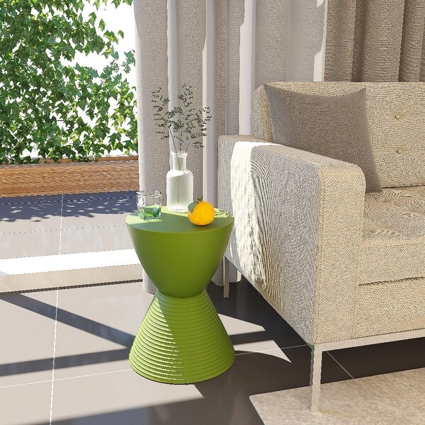 LeisureMod Boyd Modern Storage Side Table Plastic Ribbed End Table