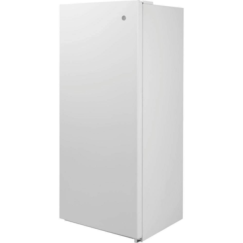 GE Garage Ready 21.3 cu. ft. Frost Free Defrost Upright Freezer in White FUF21QRRWW