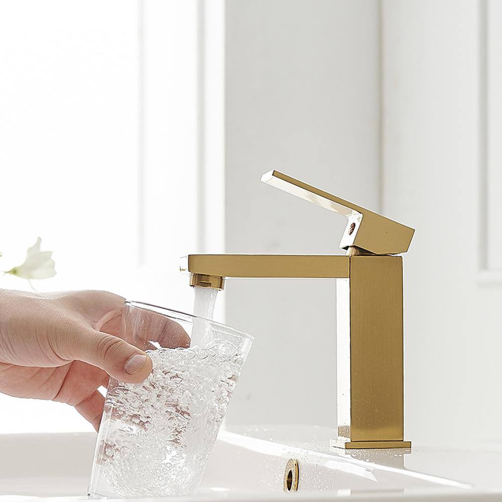 BWE Single Hole Single-Handle Bathroom Faucet in Brushed Gold A-96052-BG