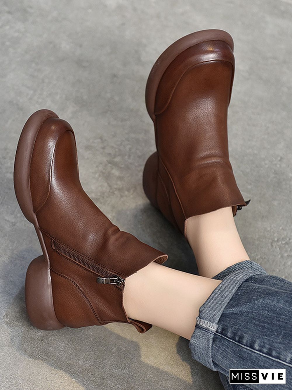 Round-Toe Solid Color Zipper Boots