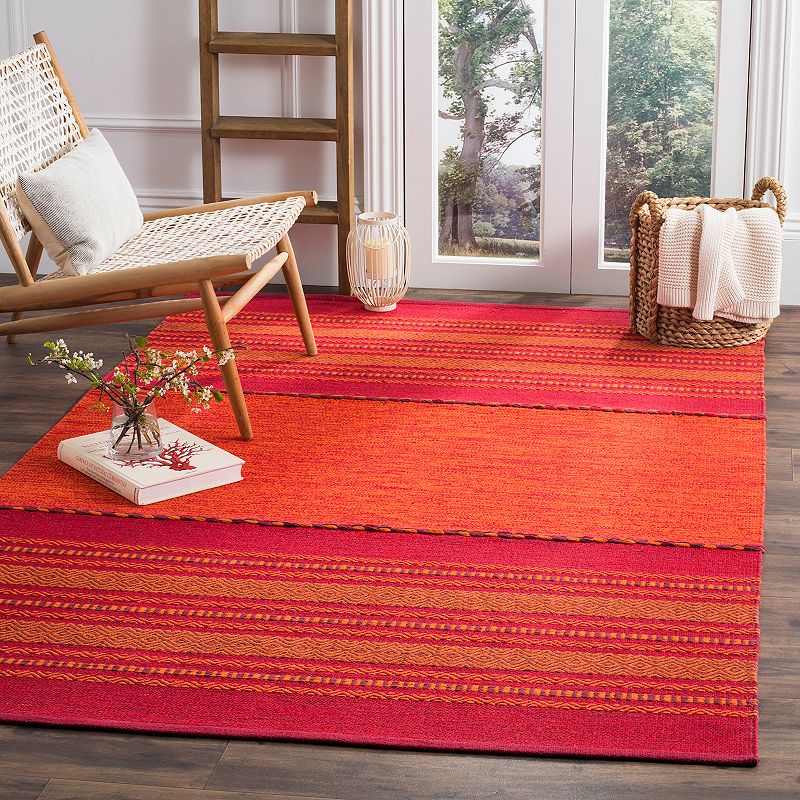 Safavieh Montauk Amelia Striped Rug