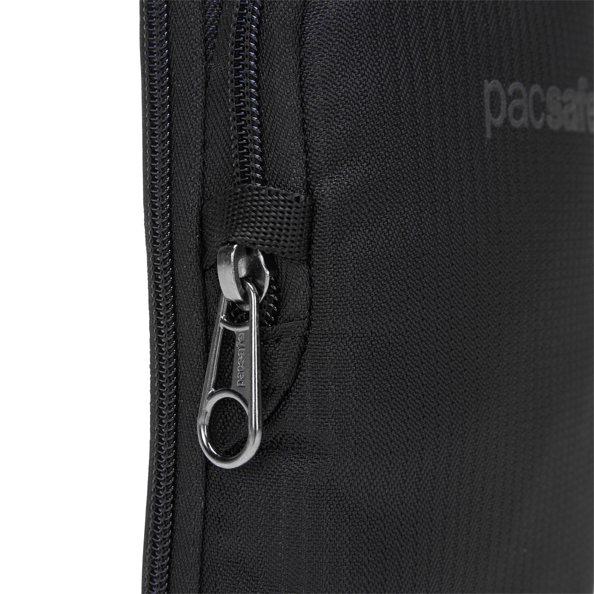 Pacsafe Daysafe Tech Crossbody