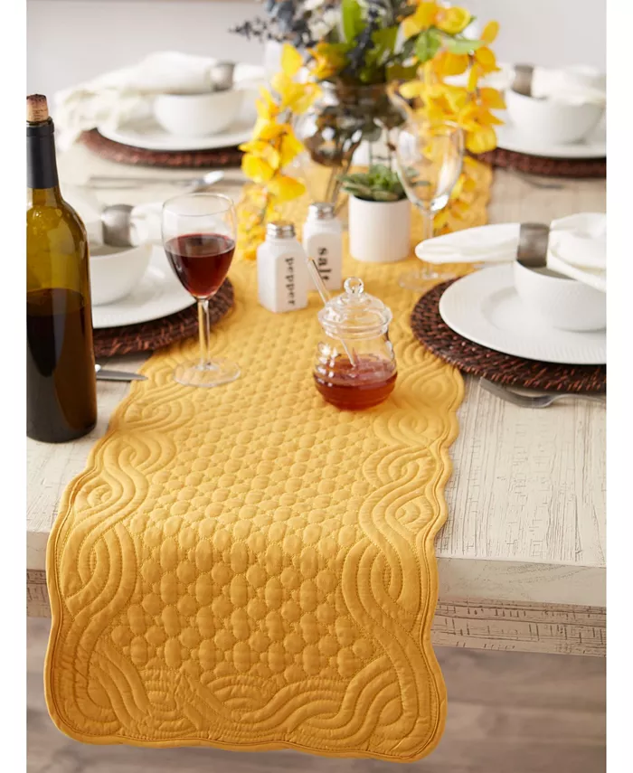 Design Imports Quilted Farmhouse Table Runner