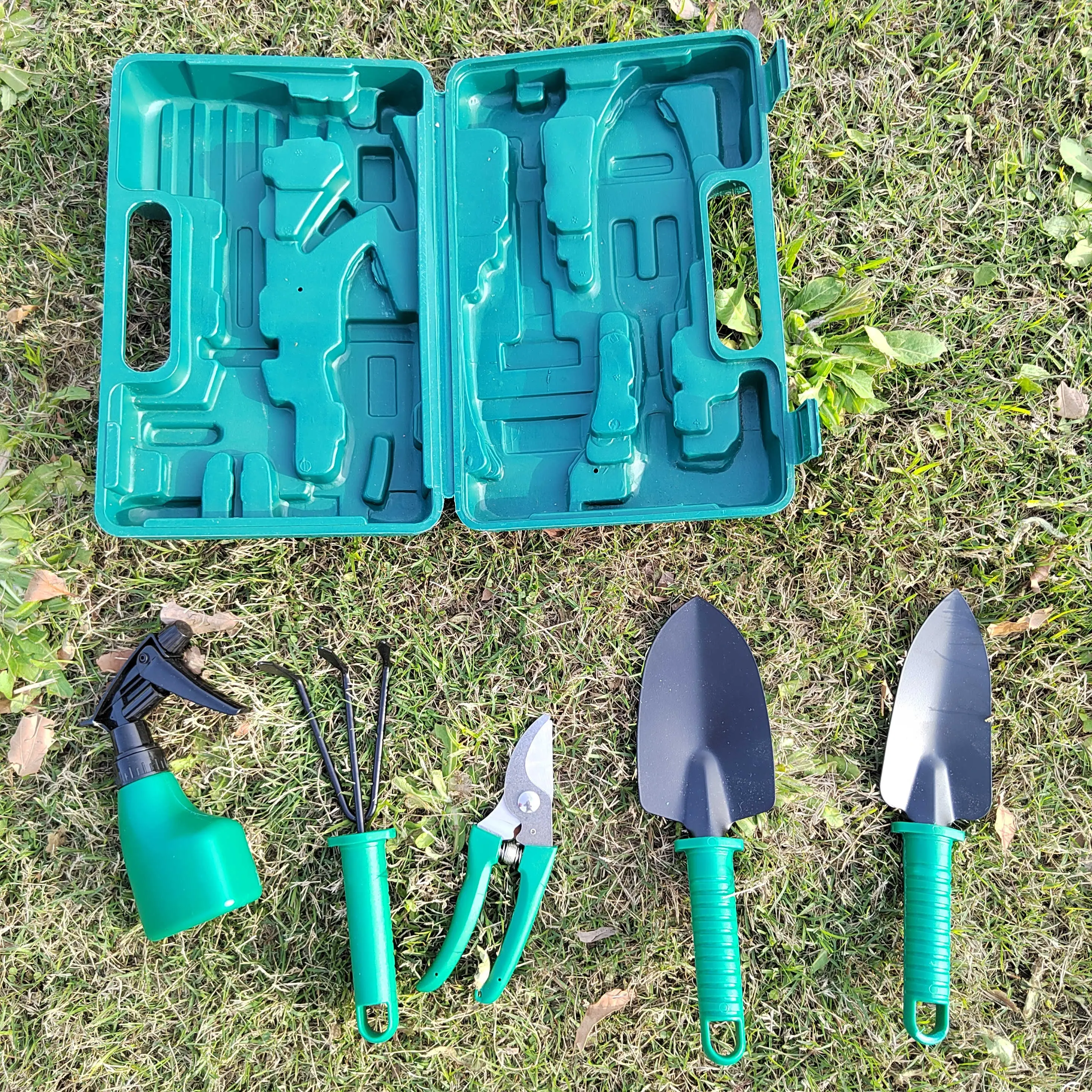 Wholesale 5 Pieces Gardening Hand Tools in Dark Green Color with Organizing Case