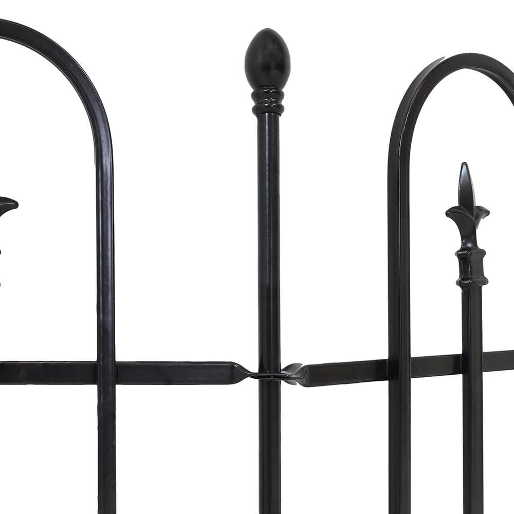 Sunnydaze Decor Strasbourg 30.50 in. Steel Garden Fence with Posts - (Set of 2) HBM-659