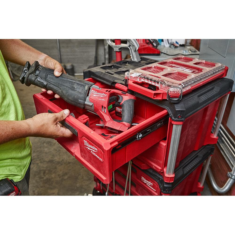 Milwaukee PACKOUT XL Tool Box 2 Drawer Tool Box Dolly Bundle 48-22-8429-8442-8410 from Milwaukee