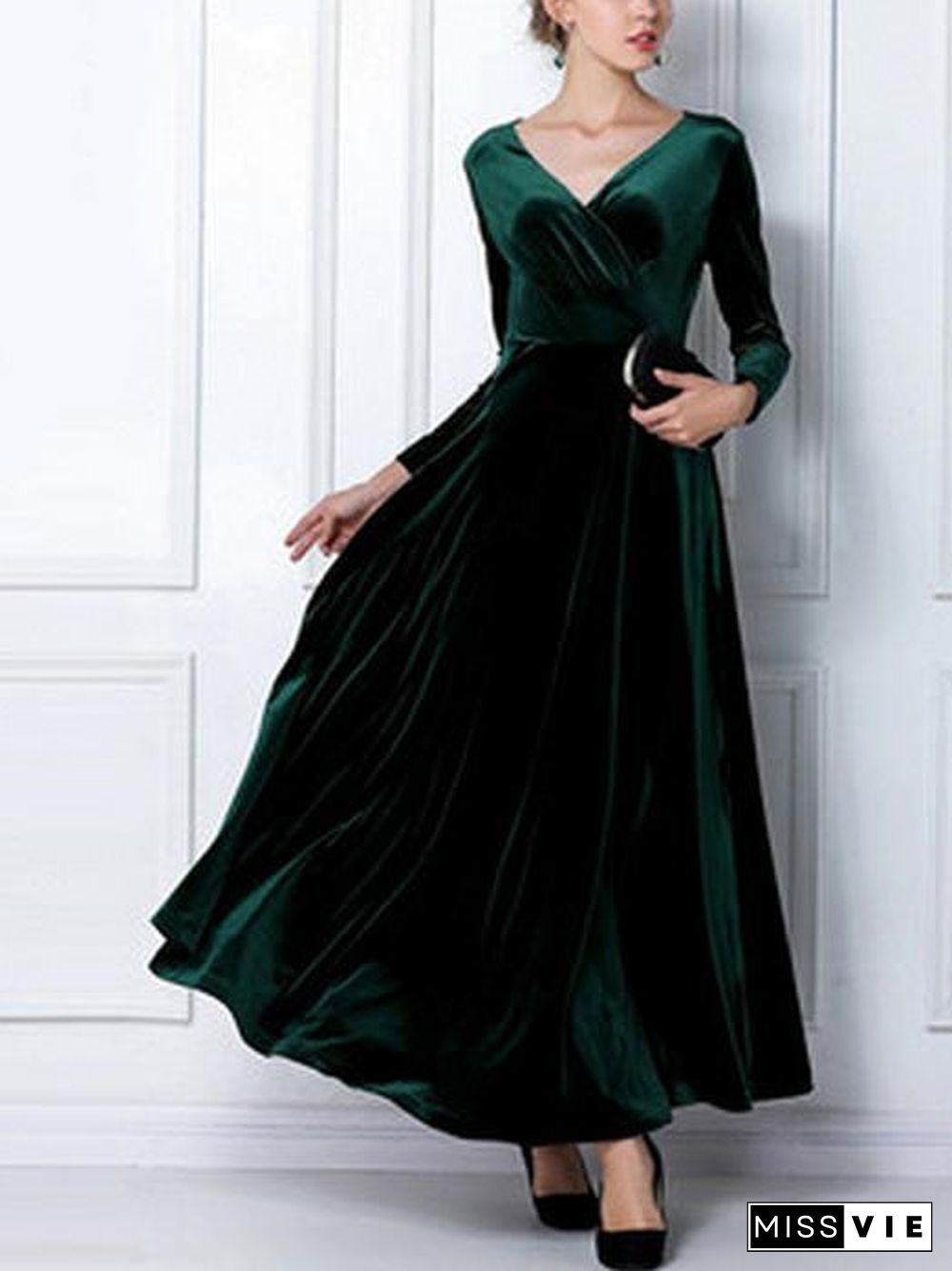 V Neck Velvet Long Sleeve Party Dress