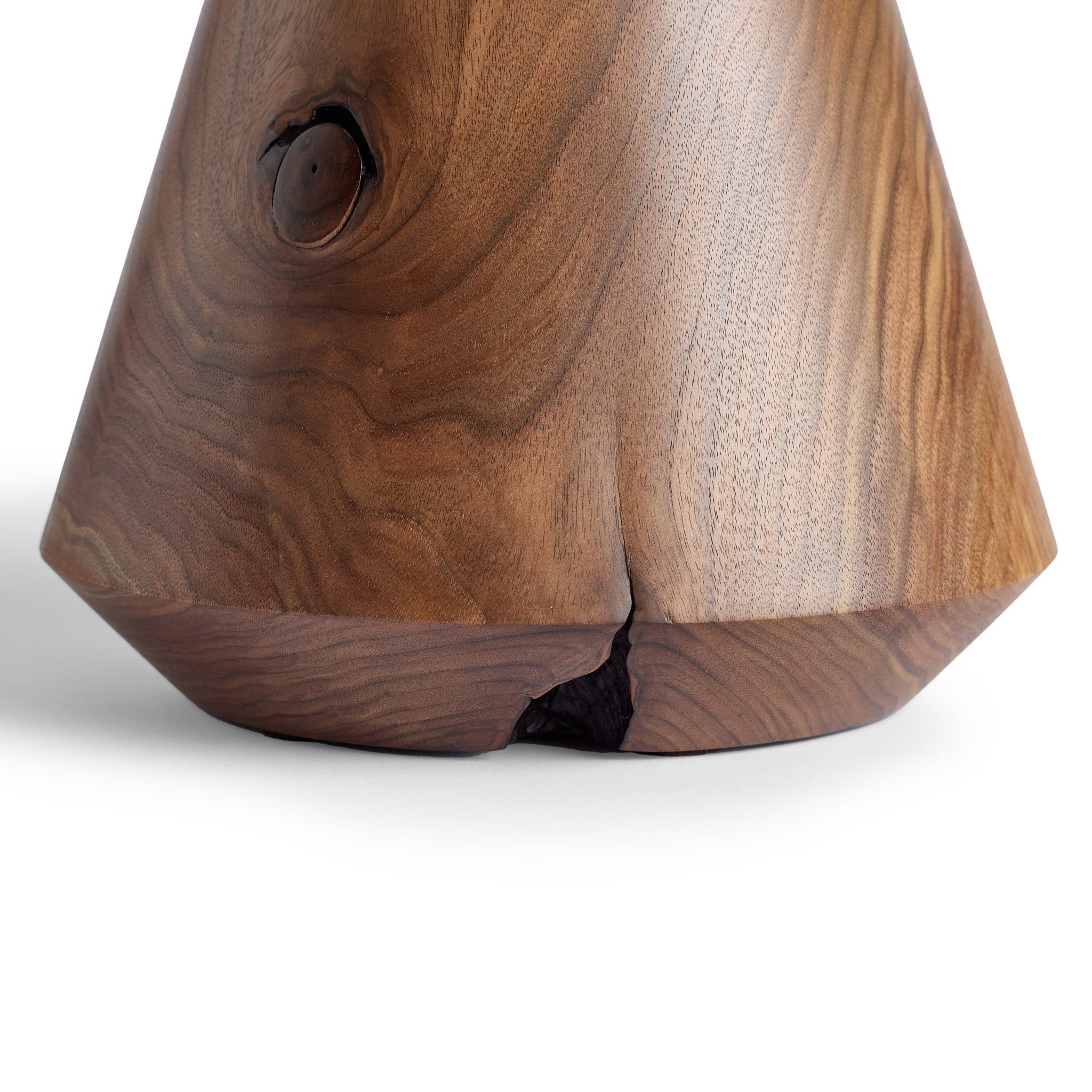 Diamond Facet Pedestal Stump in Walnut