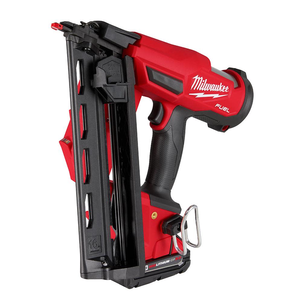 Milwaukee M18 FUEL? 16 Gauge Angled Finish Nailer Kit ;