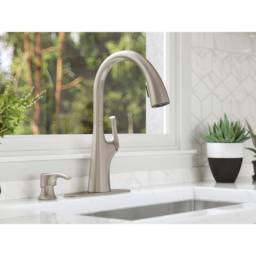 Pfister Ladera Single-Handle Pull Down Sprayer Kitchen Faucet with Soap Dispenser in Spot Defense Stainless Steel F-529-7LRRGS