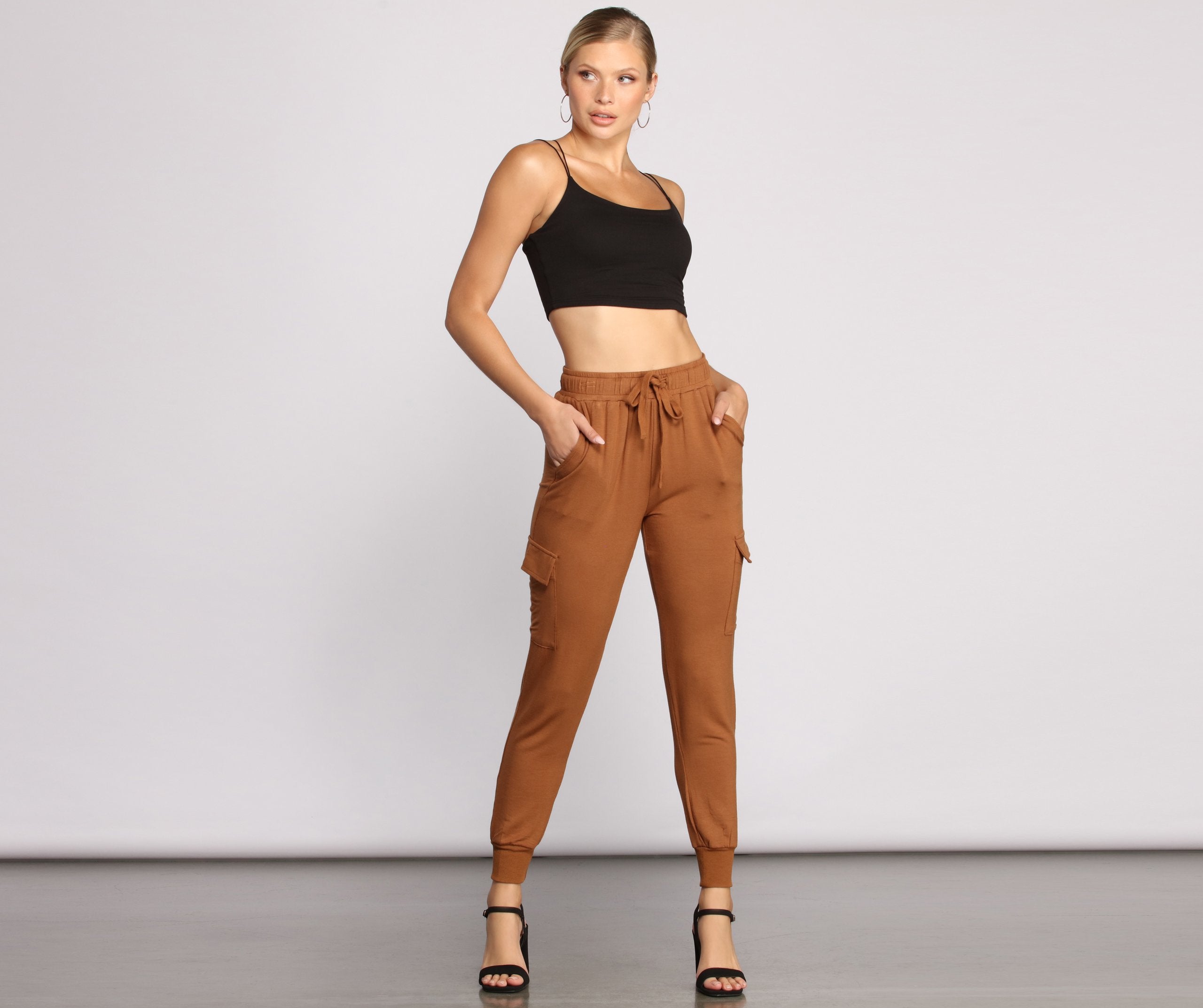 Essential High Waist Cargo Joggers