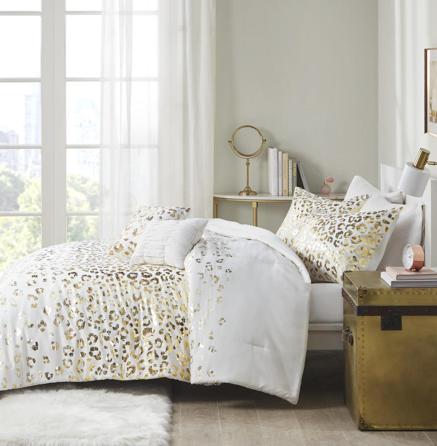 Home Essence Apartment Kendra Printed Metallic Animal Comforter Set Ivory