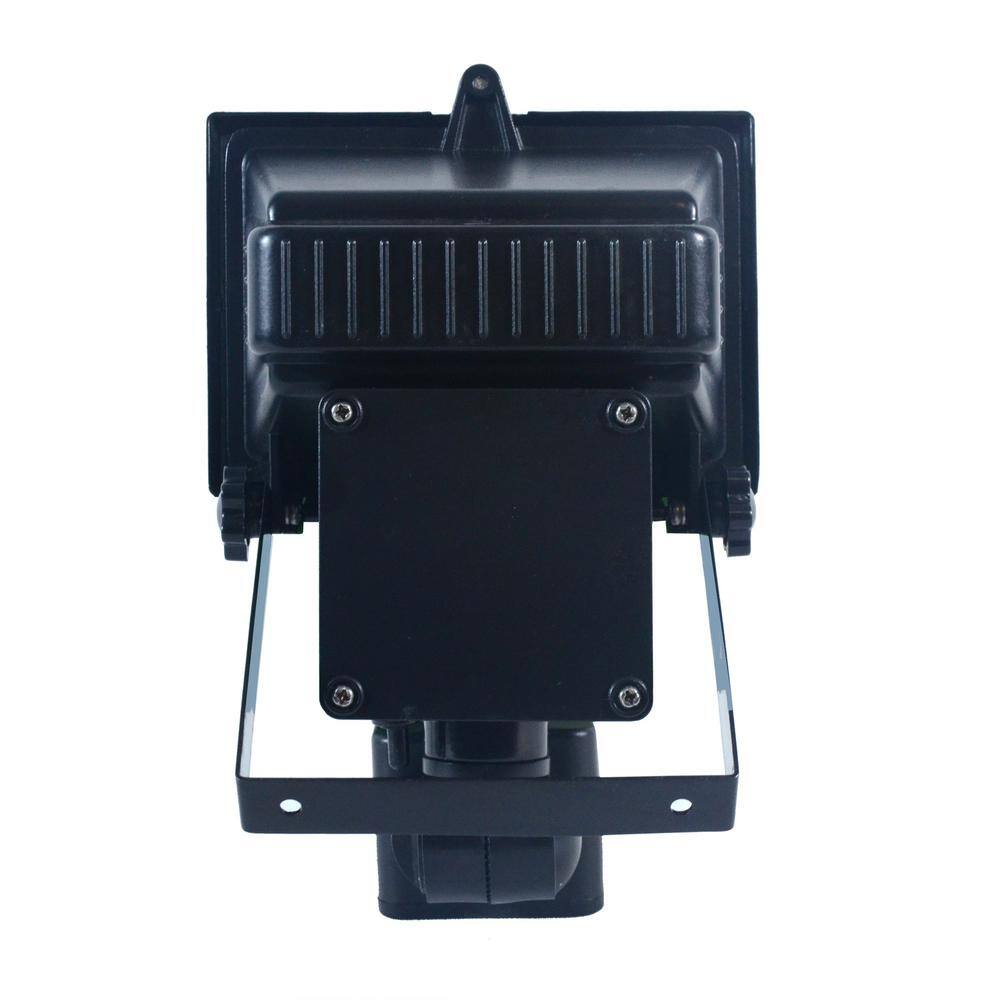 NATURE POWER 60 Integrated LED Black Outdoor Solar Powered Motion Activated Security FloodLight 22050