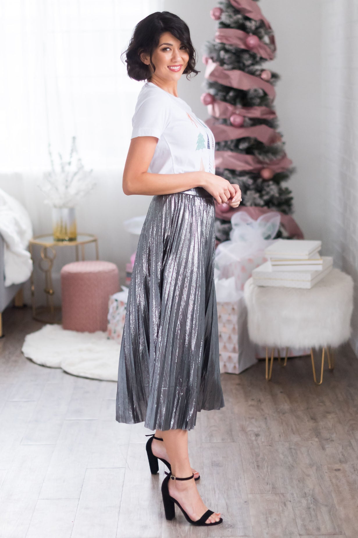 Under The Mistletoe Modest Pleat Skirt