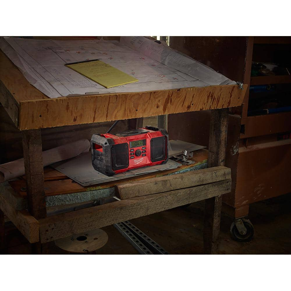 Milwaukee M18 18-Volt Lithium-Ion Cordless Jobsite Radio 2890-20