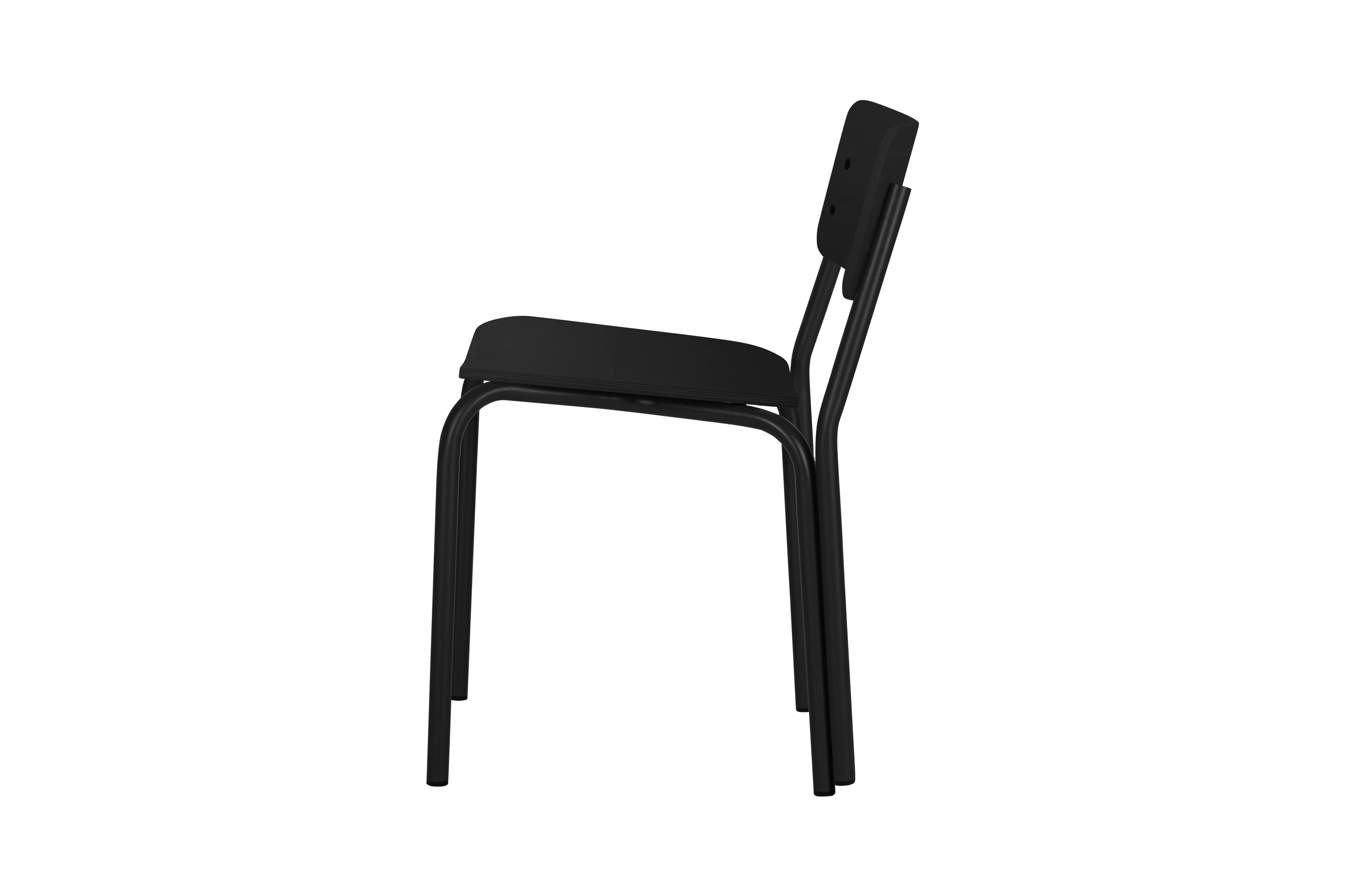 Black Contoured Chair – Simple, Elegant Design with Smooth Lines