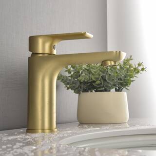 UKISHIRO Single Handle Single Hole Bathroom Faucet with Spot Resistant in Brushed Gold SMD00JN22032204