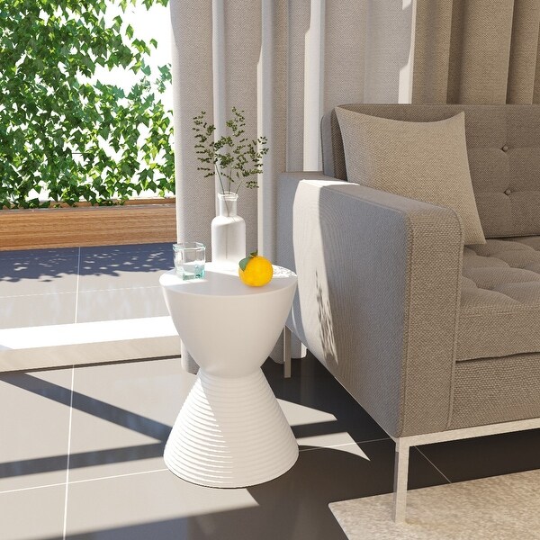 LeisureMod Boyd Modern Storage Side Table Plastic Ribbed End Table