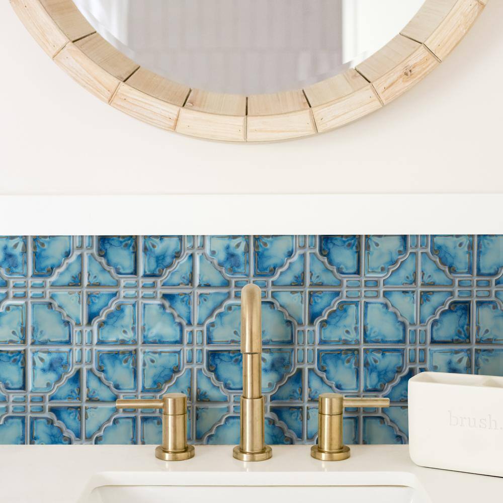 Merola Tile Moonbeam Diva Blue 12 in. x 12 in. Porcelain Mosaic Tile (9.79 sq. ft.  Case) FKOMB21