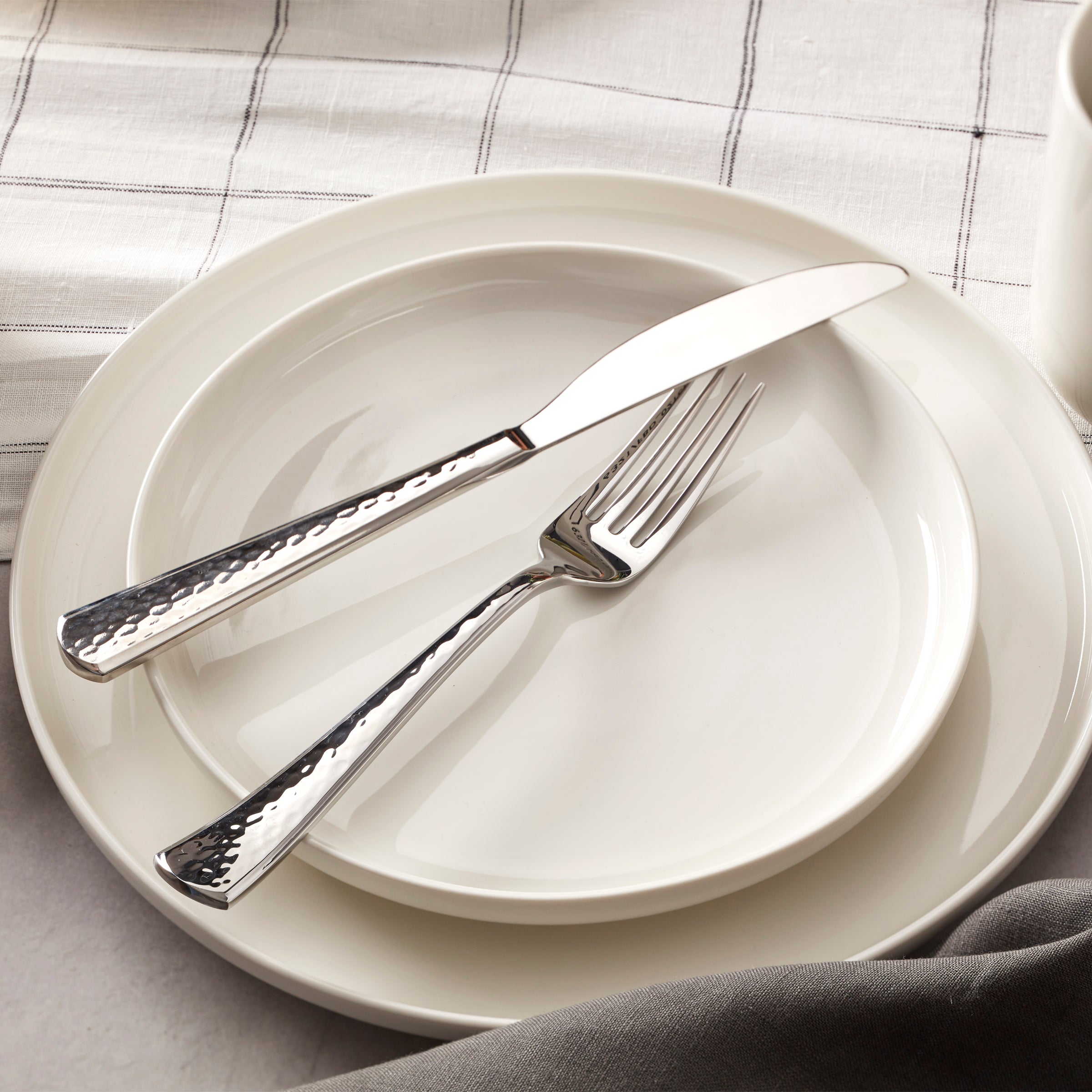 Etta 20 Piece Everyday Flatware Set