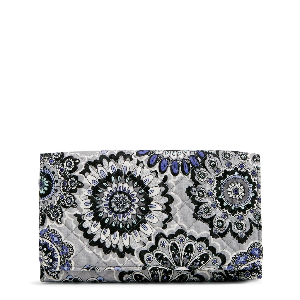 Vera Bradley  RFID Trifold Clutch Wallet in Tranquil Medallion