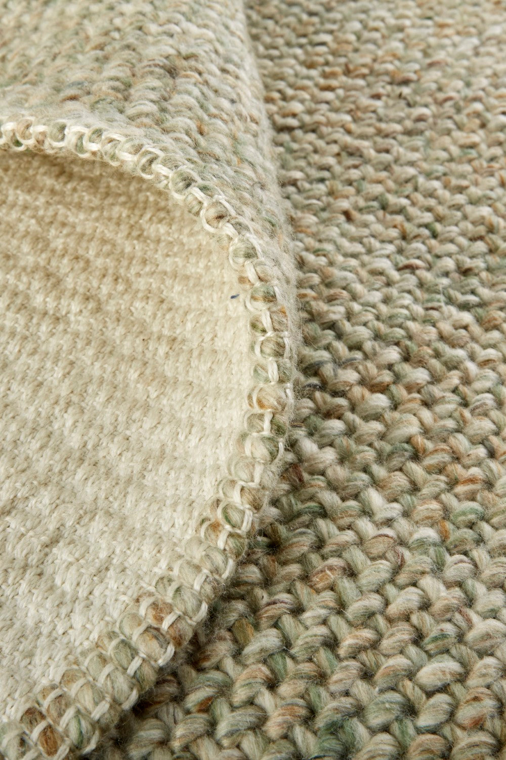 Siona Handwoven Solid Color Olive/Sage Green Rug