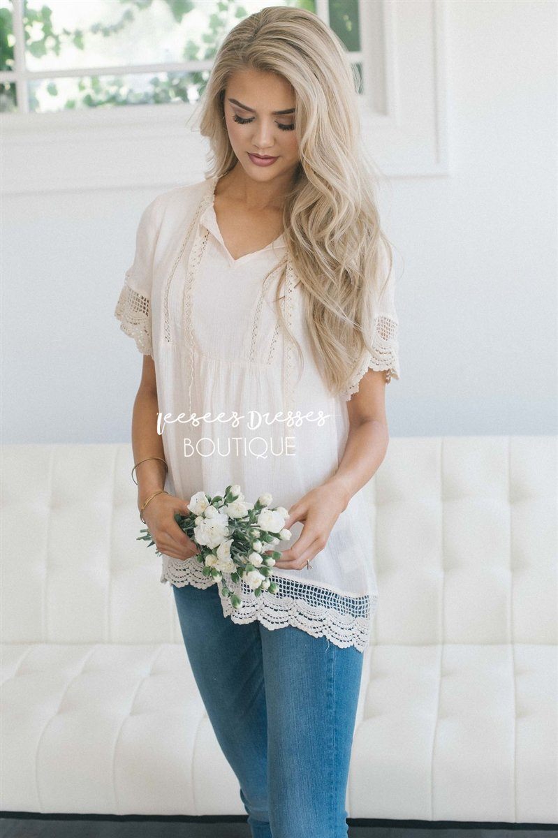 Baby Doll Lace Scallop Hem Blouse