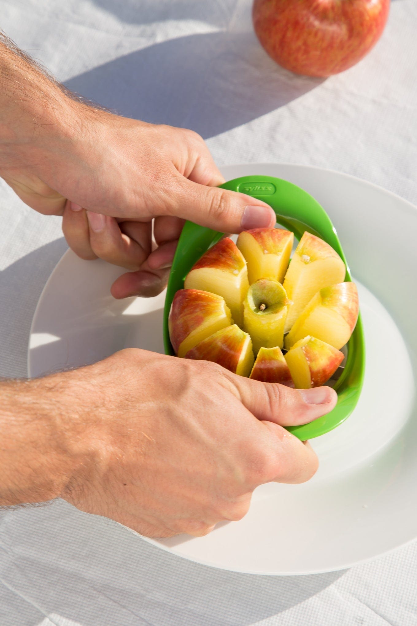 Zyliss Apple Divider - Cutter, Corer and Slicer, Green