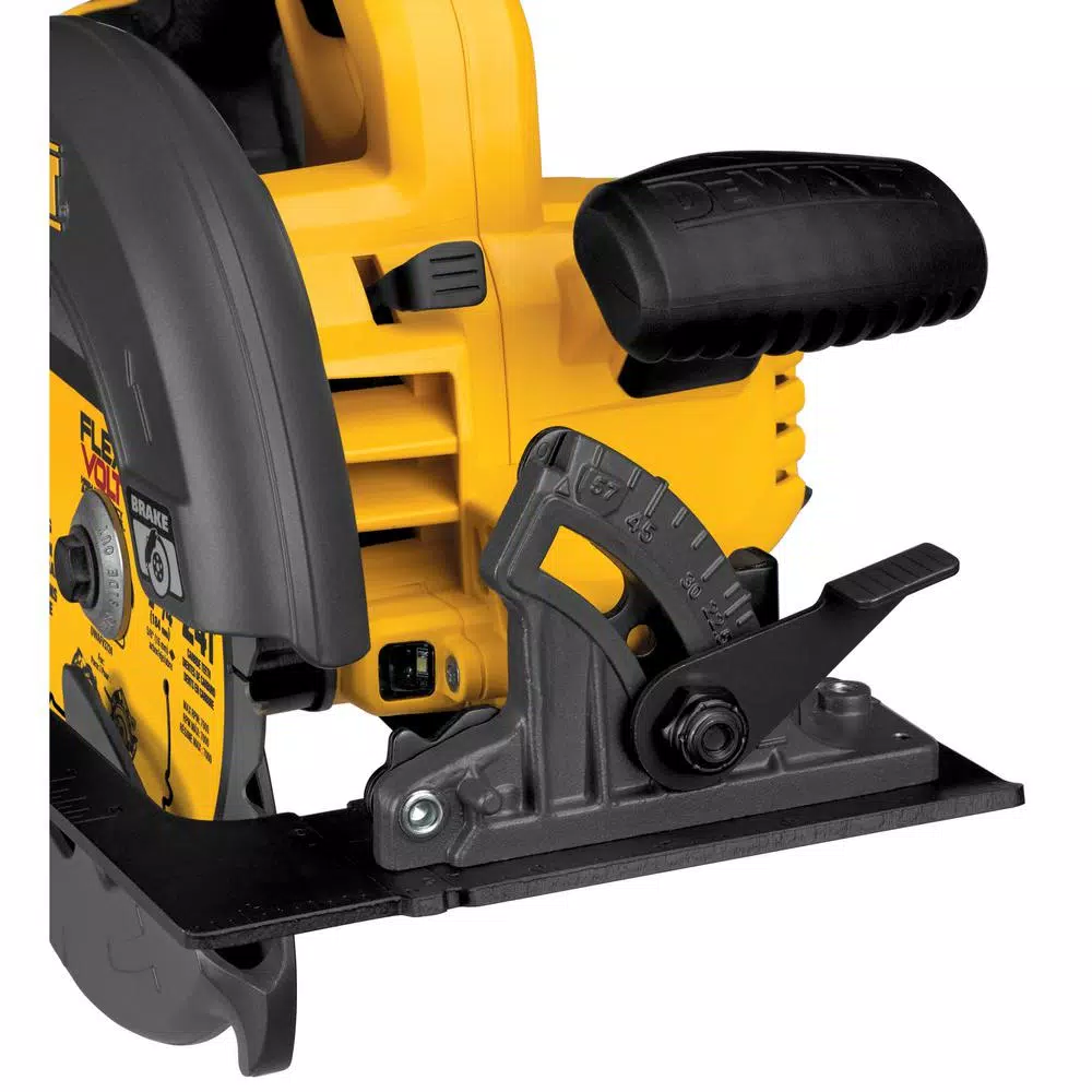 DEWALT FLEXVOLT 60-Volt MAX Cordless Brushless 7-1/4 in. Circular Saw， (1) FLEXVOLT 6.0Ah Battery and Worksite Radio and#8211; XDC Depot