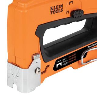 Klein Tools 14 in. x 516 in. Loose Cable Stapler with Insulated Staples (300-Pack) M2O41516KIT