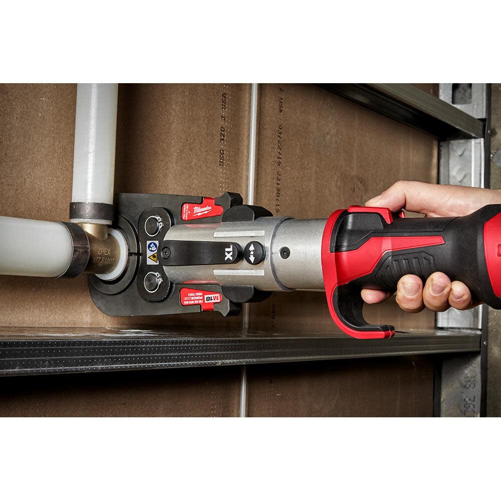 Milwaukee M18 FORCE LOGIC Long Throw Press Tool 1/2 in. to 1 in. Kit 2773-22L from Milwaukee