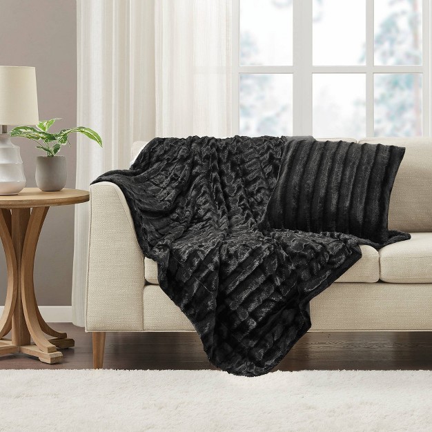 York Long Faux Fur Throw Blanket