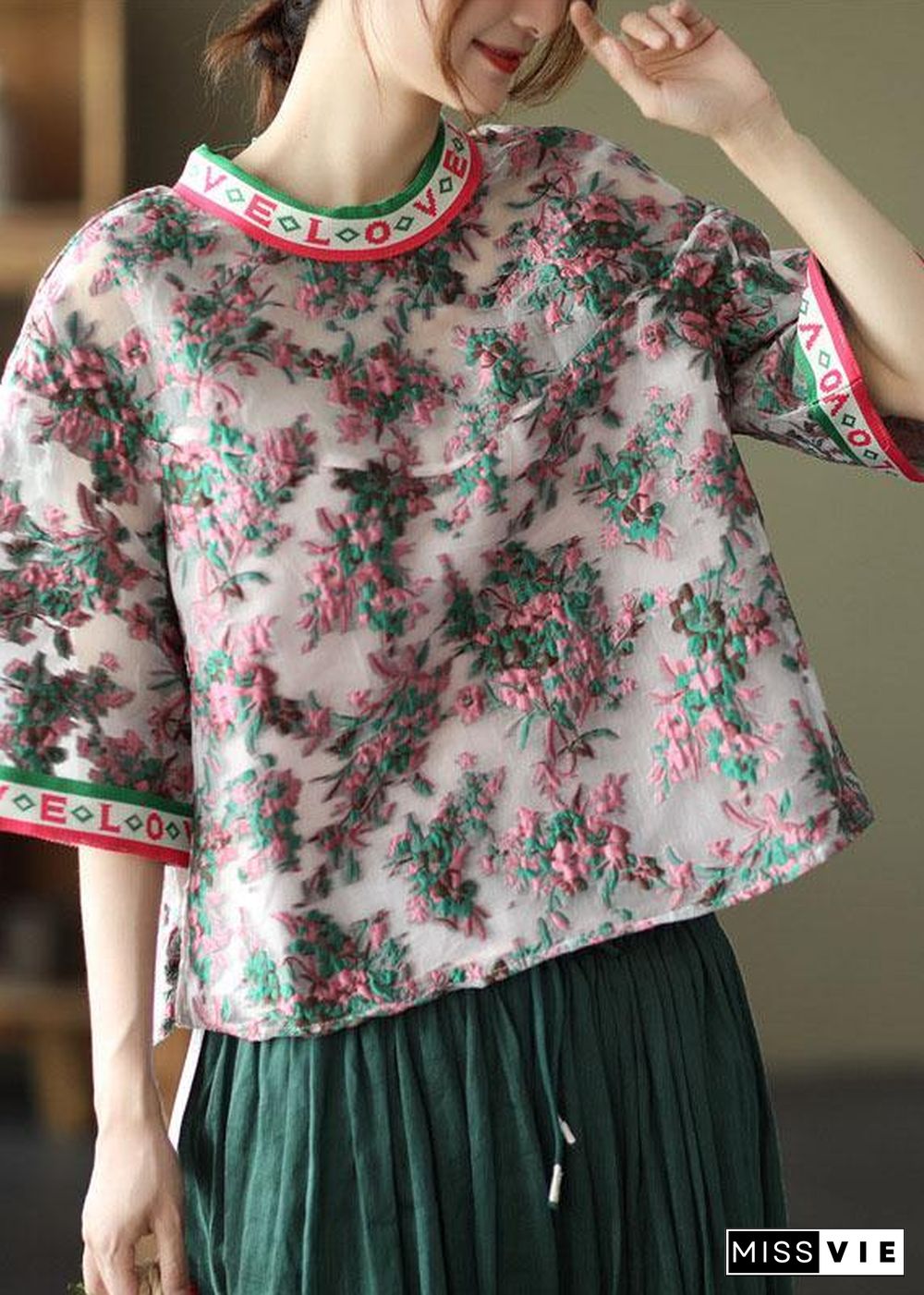 Elegant Embroideried retro O-Neck Summer Floral Blouses Half Sleeve