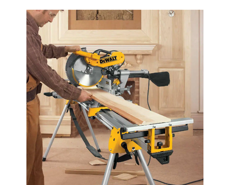 DEWALT DWS779 15 Amp Corded 12 in. Double Bevel Sliding Compound Miter Saw， Blade Wrench and Material Clamp