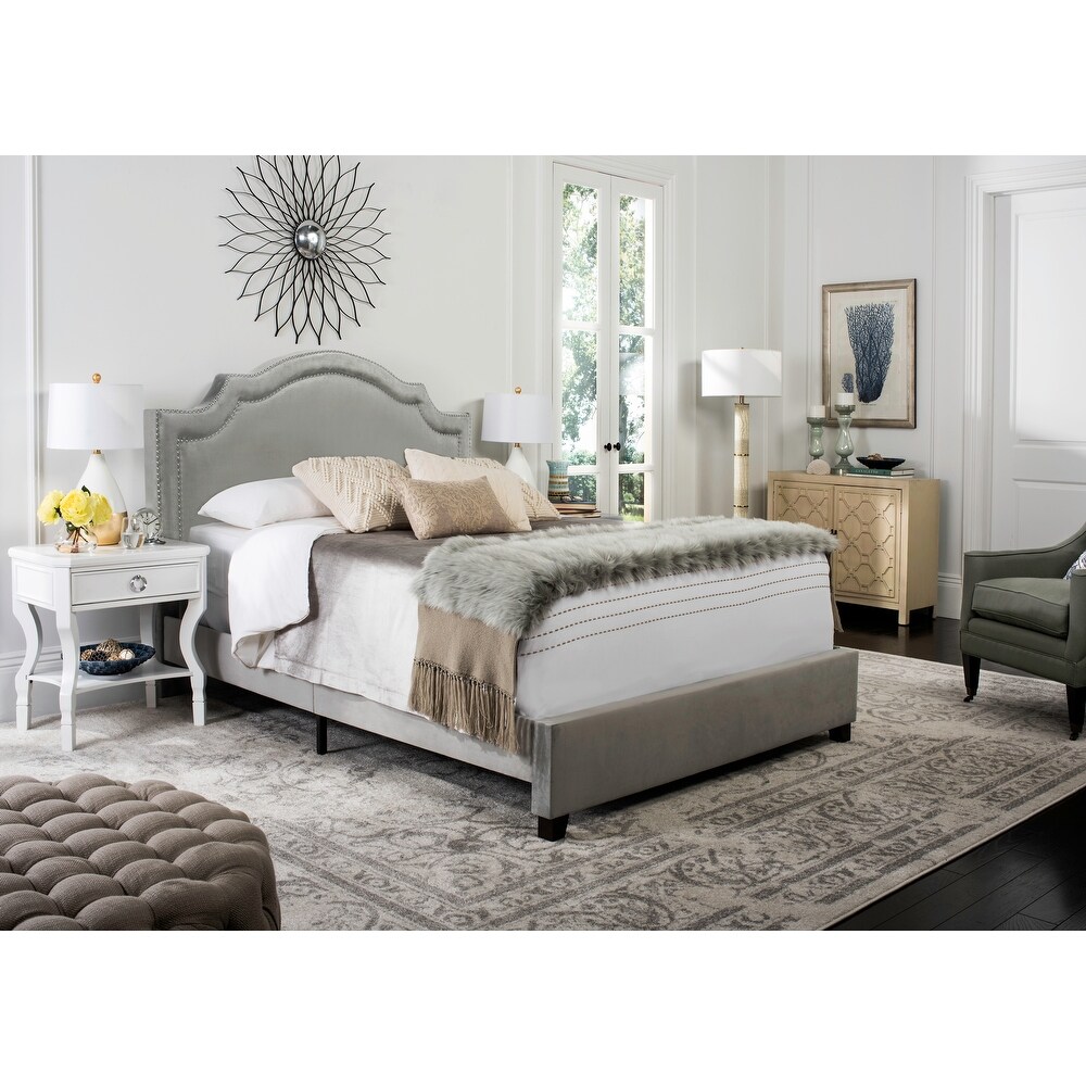 SAFAVIEH Theron Grey Bed (Queen)