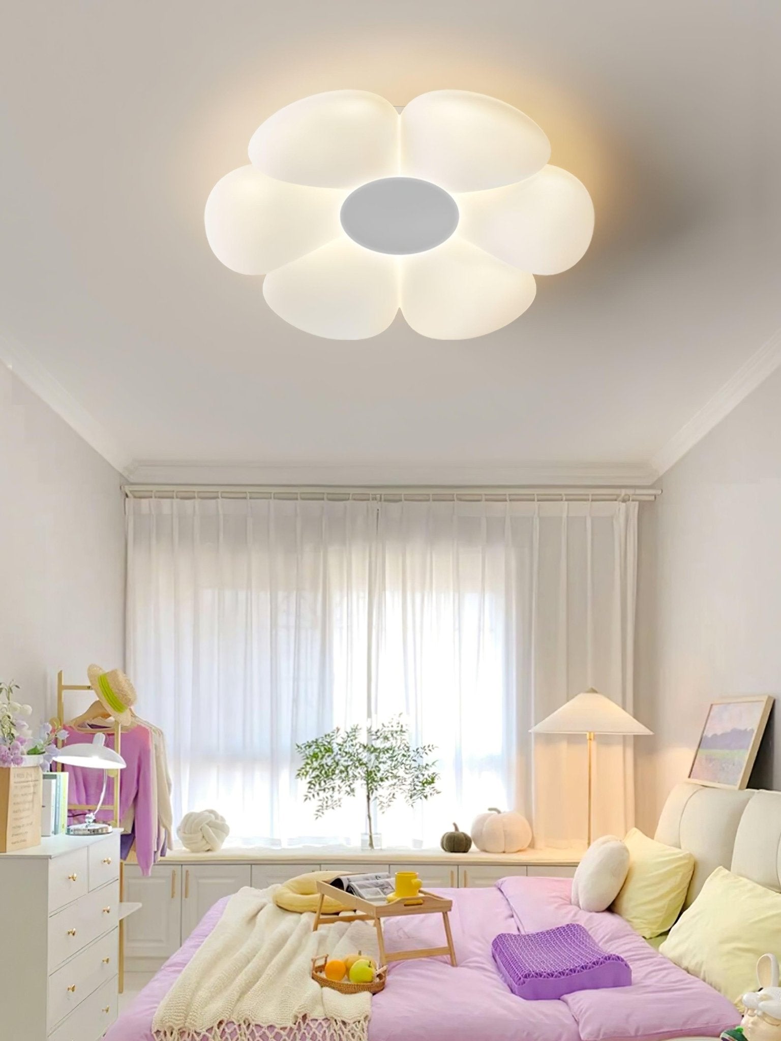 Six-leaf Flower Kids Room Ceiling Lamp