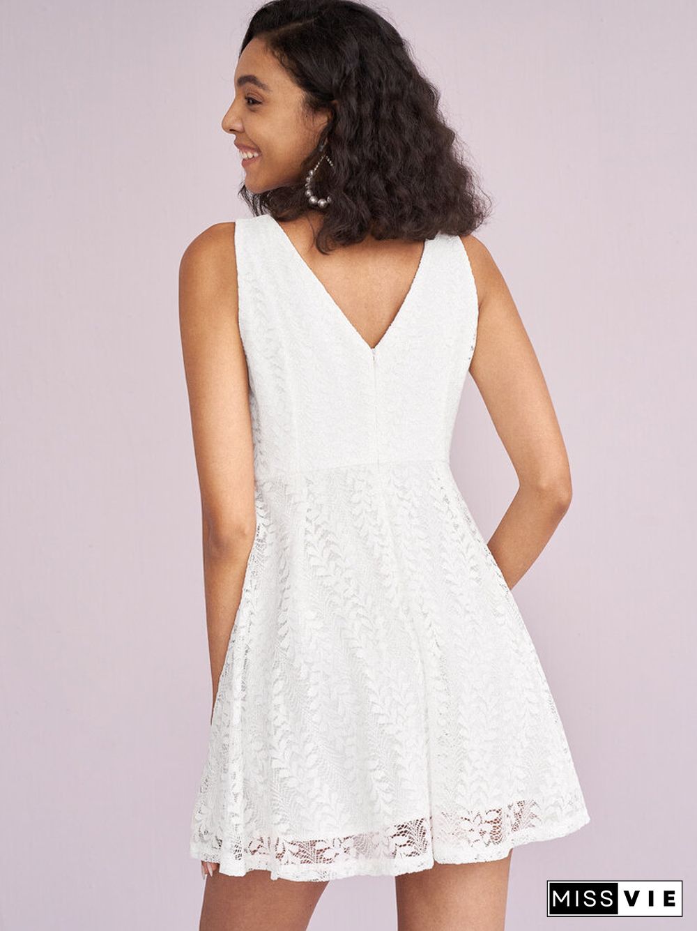 Lace Stitch Solid Sleeveless V-neck Invisible Zipper Dress