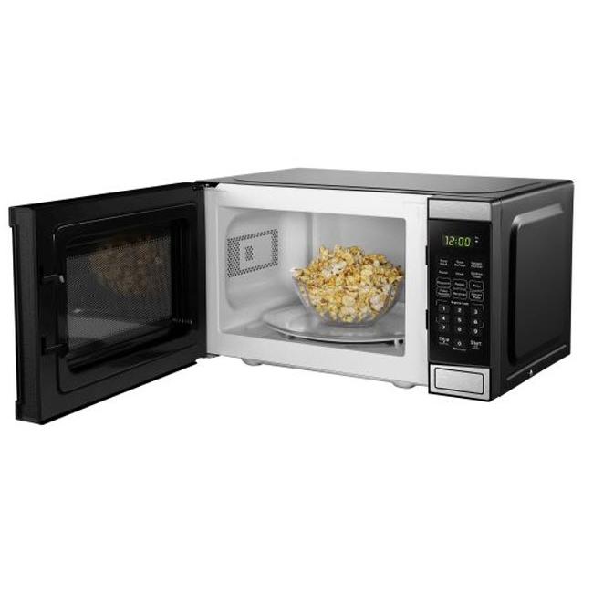 Danby 17-inch, 0.7 cu.ft. Countertop Microwave Oven with 6 Auto Cook Options DBMW0721BBS