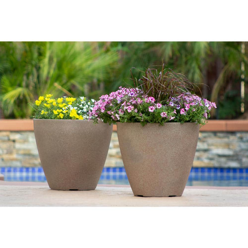 Trendspot 16 in. Beige Kurv Resin Planter (2-Pack) EPS00405N-16H5