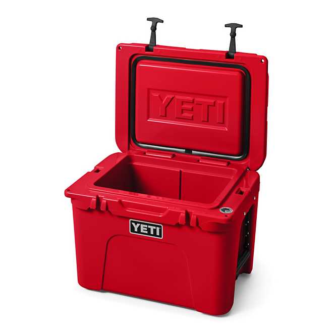 YETI Tundra 35 Cooler