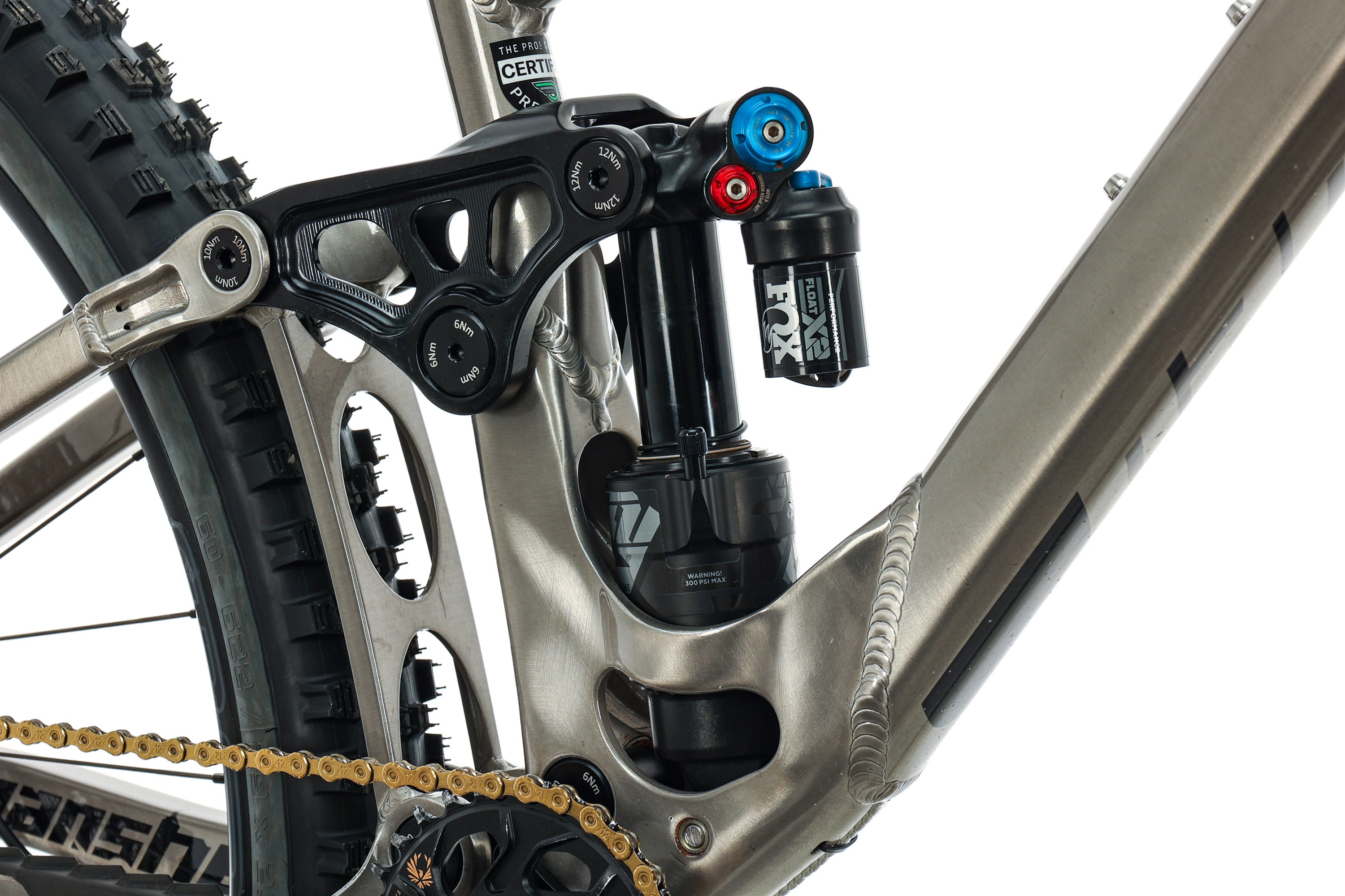 Banshee Titan V3.2 Mountain Bike - 2022, Medium