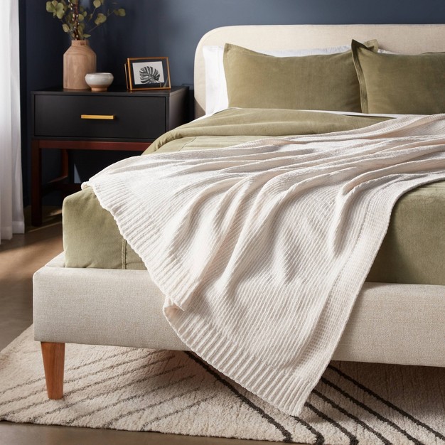 Velvet Chenille Bed Throw