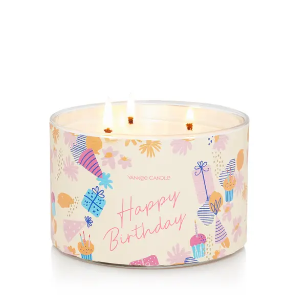 Yankee Candle 3-Wick Happy Birthday Novelty Candle